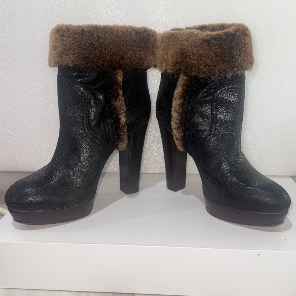 Beautiful Tory Burch Black and Brown Fur-Trimmed Heeled Boots size 7 - Picture 4 of 11